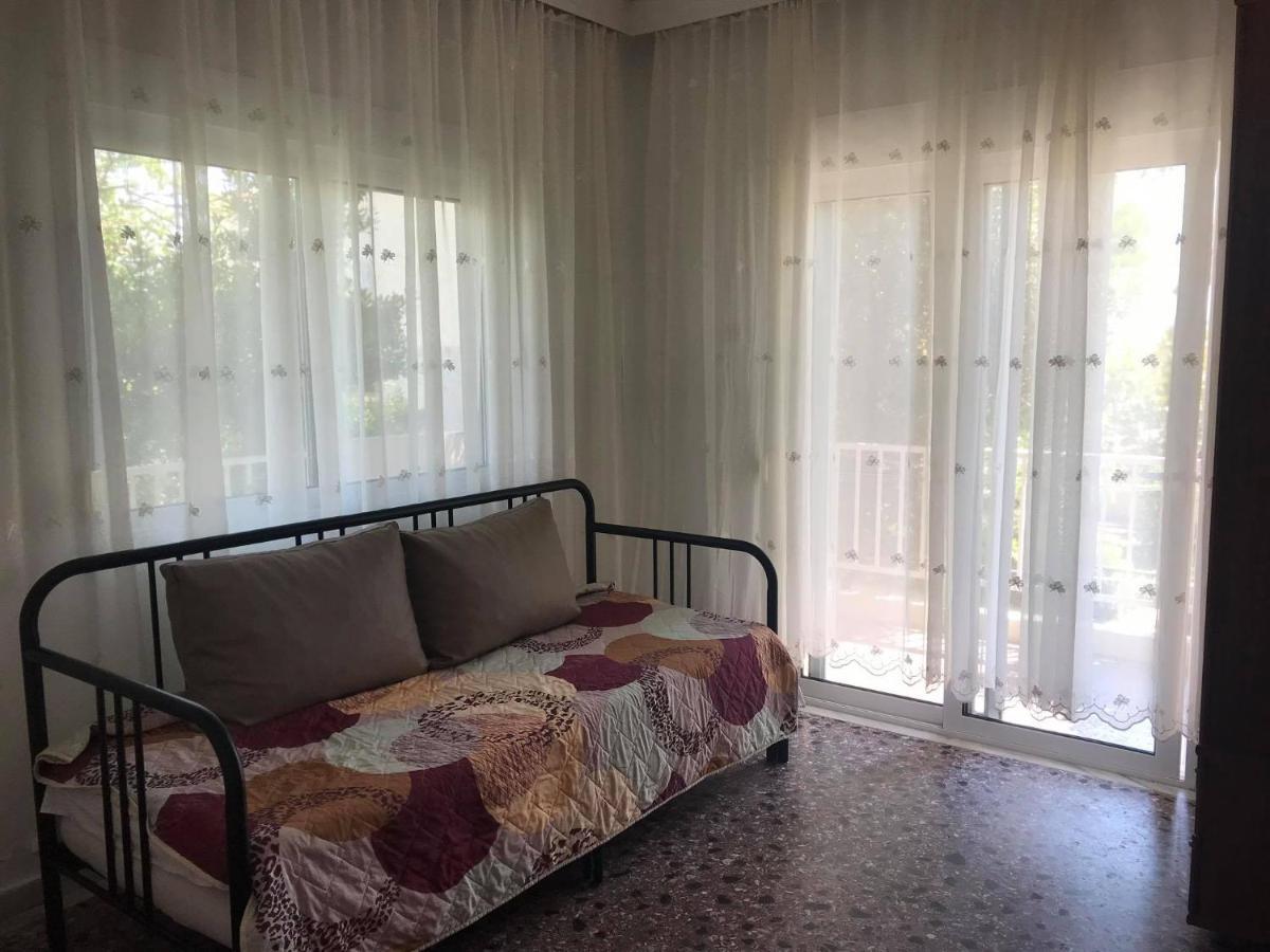 Stefani Apartment With A Sea View Terrace! 尼亚·蒙达尼亚 外观 照片
